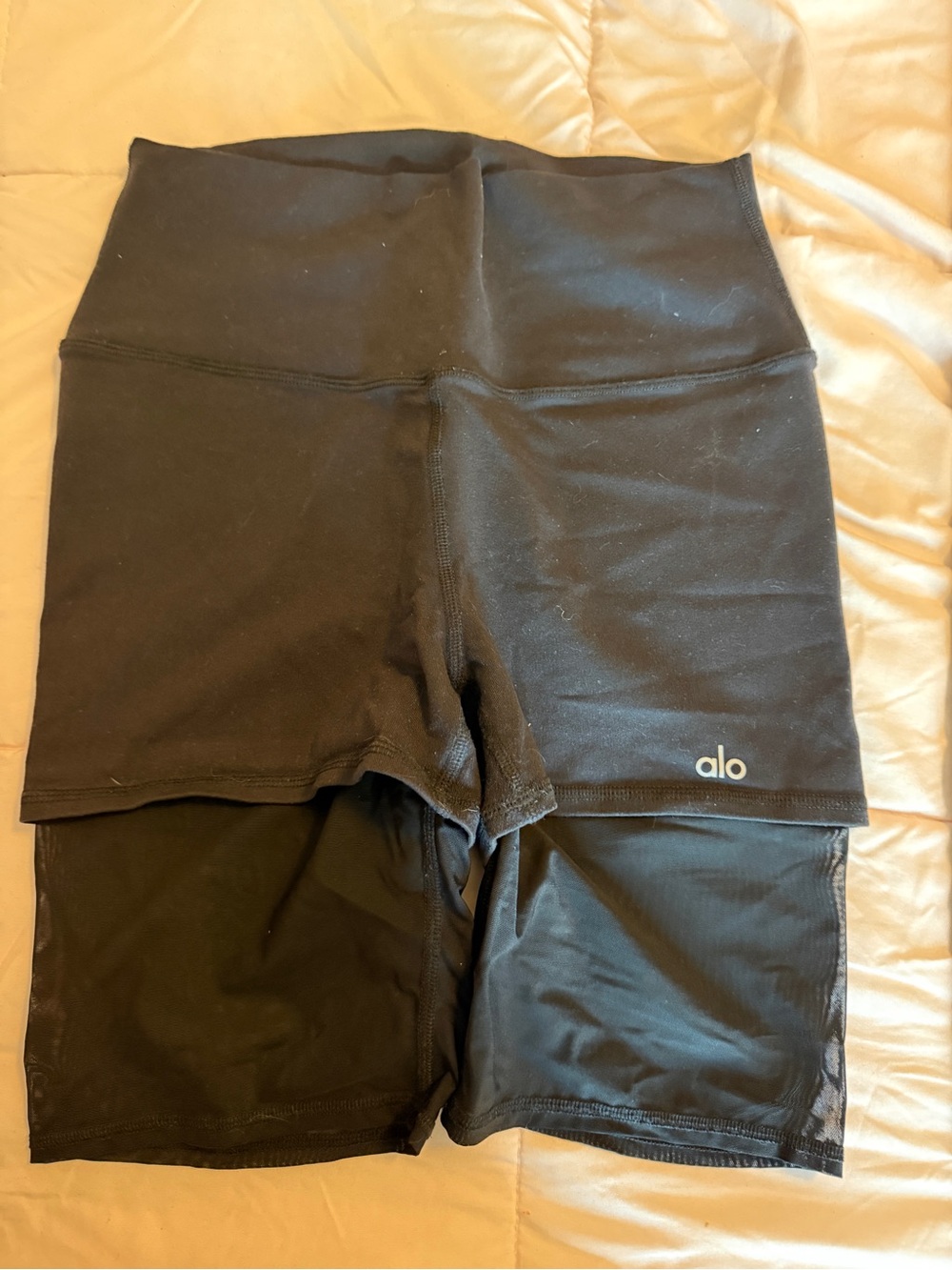 ALO Yoga Black Athletic Bike Shorts with Inner Liner